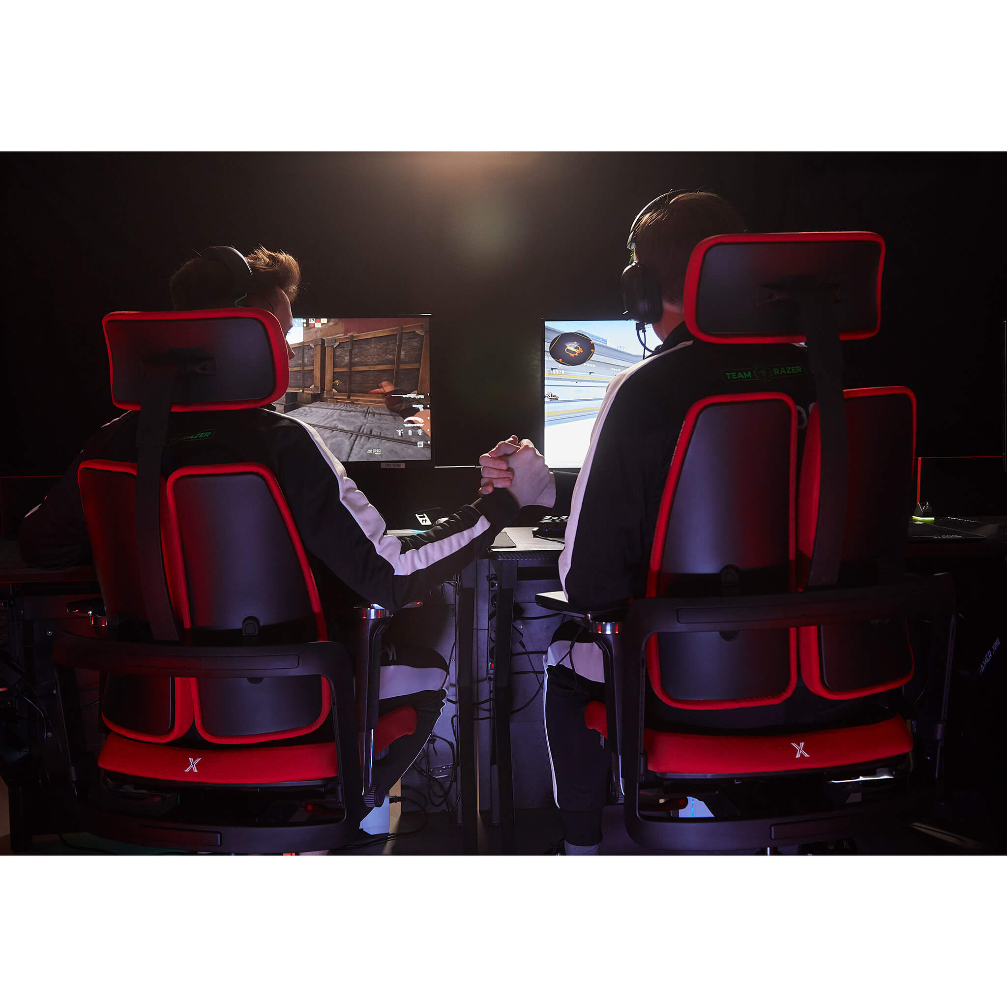 Nowy Styl XiliumG Gamingstuhl in rot mit zweigeteilter Rückenlehne Duo Back